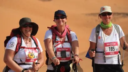 Amélie et ses coéquipières pour le Rose Trip Maroc.
