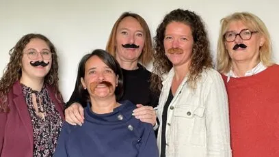 Les collaborateurs soutiennent Movember Men.