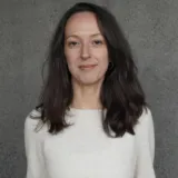 Nadia MELLOUKI repsonsable commerciale informatique TGS France