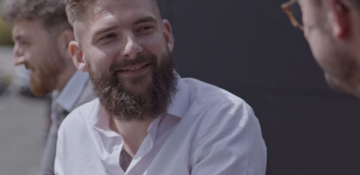 Découvrez le parcours de Valentin Lumineau, responsable commercial informatique secteur à travers notre série Un Job, une Aventure.