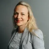 Basée à Bordeaux, Léa Marconnet est spécialisée dans l’accompagnement des startups et intervient sur l’ensemble du territoire régional.