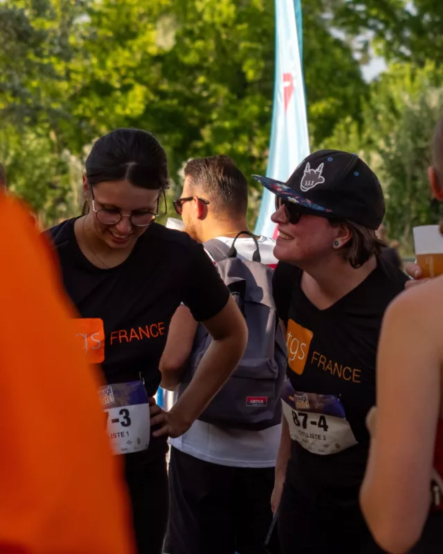 🏃‍♀️Challenge et bonne humeur🏃‍♀️Le 12 juin dernier à Tours, nos collaborateurs ont relevé le défi de « Bouge ta boîte » à l'occasion de la 10ème édition organisée par la @jce_tours. 3 équipes de 6 collaborateurs ont pris part à un relais sportif mêlant Canoé, VTT et course à pied, le tout dans le cadre agréable qu’offre le Pôle nautique du Cher.Une belle performance collective suivie d'une soirée festive bien méritée ! 🎉Bravo à tous pour ce beau moment de cohésion. On se retrouve l’an prochain avec le même esprit d’équipe ! 👏📸Giovanna Gaucher#WeAreTGS #TGSFranceSport #BougeTaBoîte