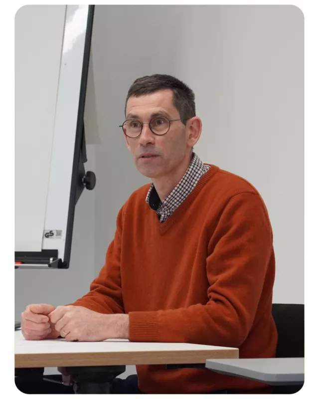 Reconversion professionnelle : le parcours inspirant de Charles 💼Ancien militaire, Charles a relevé avec succès le défi de la transition vers le monde civil en rejoignant TGS France en 2024, mettant à profit son expérience et ses compétences dans un nouvel environnement professionnel.Sa reconversion a été accompagnée par l’association Implic’Action, qui accompagne au quotidien les militaires dans leur évolution professionnelle. Nous avons eu le plaisir de les accueillir dans nos locaux pour un moment d’échanges enrichissant : conseils sur les candidatures, partage d’expériences et découverte de notre CFA Parcours d’Avenir.Chez TGS France, nous accordons une importance particulière à la reconversion professionnelle et à l’accompagnement de nos collaborateurs dans leurs transitions, notamment grâce à notre CFA Parcours d’Avenir, véritable tremplin vers de nouvelles opportunités dans le domaine de la paie et de la comptabilité.👉Découvrez l'article complet dans le lien en bio.#WeAreTGS #LeCollectifTGS #ReconversionProfessionnelle #Militaires